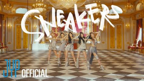 ITZY “SNEAKERS” M/V - Kpopmap