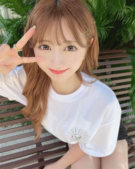 伊上あやさんのインスタグラム写真 伊上あやinstagram「はいっ このtシャツお気に入り💛 おそろちよ！！ 【 Le