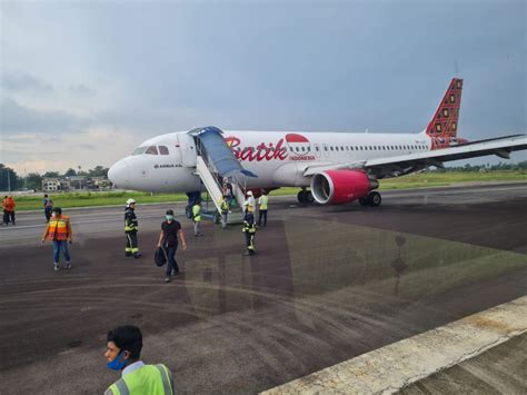 pesawat batik air putar balik  mendarat darurat  jambi