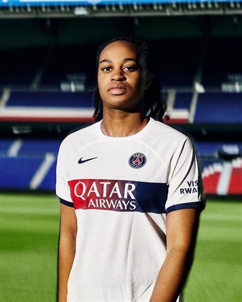 Paris Saint Germain F Minine Away Kit