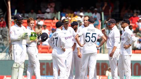 Ind Vs Eng St Test Day Live Updates Bharat Ashwin Fall As England