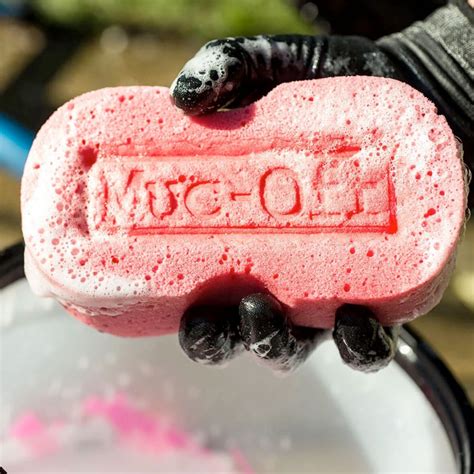 Muc Off Expanding Microcell Sponge Lubes And Cleaning Bicycle Superstore