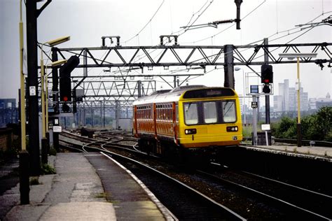 A British Rail Class 142 Pacer Diesel Mutiple Unit In G Flickr