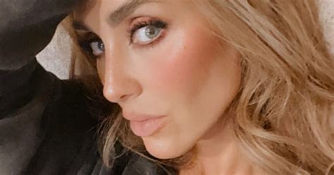 Anahí revive a Mía Colucci de RBD con un increíble cambio de look FOTO