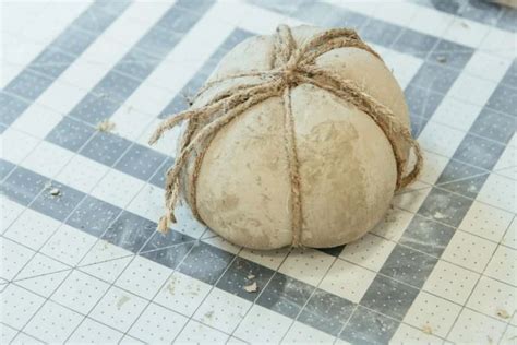 Diy Concrete Pumpkins Made From Pantyhose Hgtv