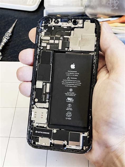 Замена корпуса IPhone 12 цена 7990 за оригинал в Москве