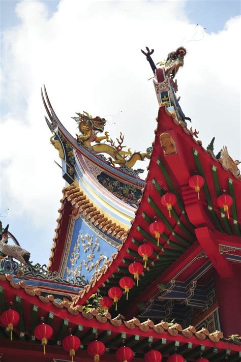 Golden Dragon Sculpture Red Lanterns On Traditional Chinese Roof Stock