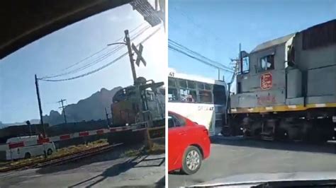 Tren choca a toda velocidad contra camión de pasajeros en Santa