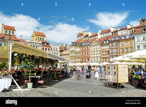 Warsaw Poland August Tourists Explore Beautiful Old Town