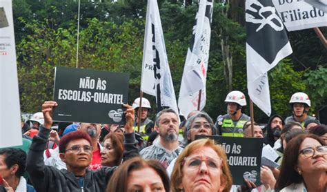 N O Queremos Salas De Aula Como Jaulas Professores Fazem Ato Contra