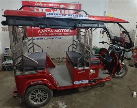 Saarthi Dlx E Rickshaw Vehicle Capacity Seater At Rs Piece