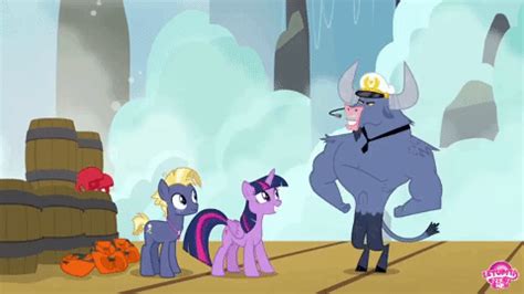 MLP FIM Imageboard Image 1560219 Alicorn Animated Barrel