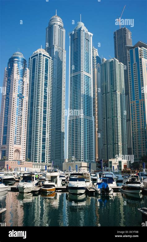 Yacht Club In Dubai Marina Stock Photo Alamy