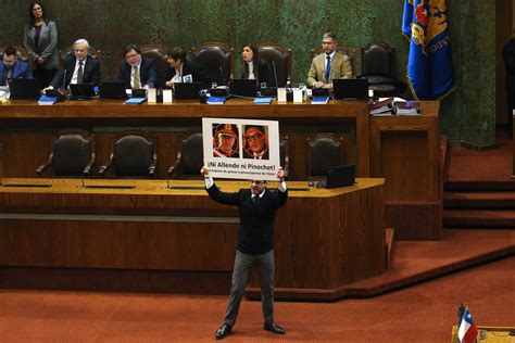 Incidentes en homenaje a Salvador Allende en la Cámara de Diputados