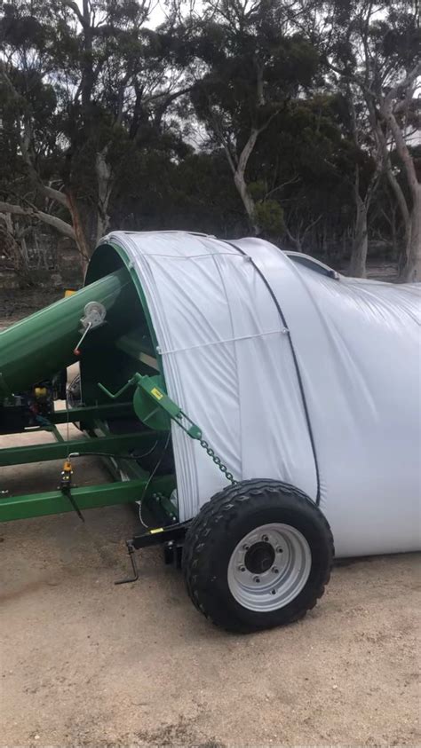 Vulcan Self Propelled Grain Bagger Landpoint