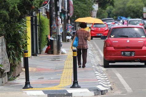 Dsdabmbk Tangsel Perbaiki Ruas Jalan Kota Ruas Jalan Jadi