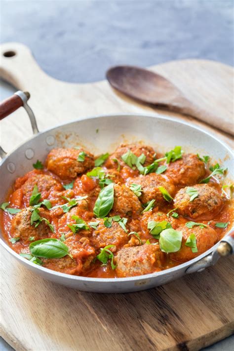 Recette De Boulettes De Poulet Sauce Tomate Marie Claire