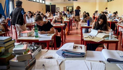 Esami di maturità 2018 le tracce della prima prova Caffeina Magazine