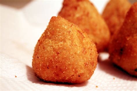 coxinha de frango requeijão cremoso Pães e salgados Receitas