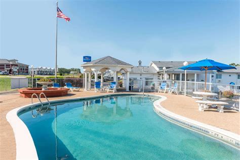 Baymont Inn & Suites Osage Beach, MO - See Discounts