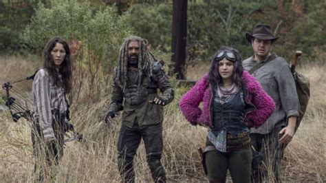 Comic Conhome Heres How You Can Watch The Walking Dead Panels