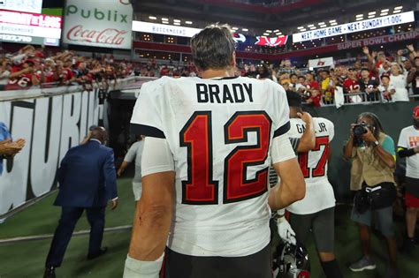 Tom Bradys Pants From Final Nfl Game Sell For Over 89k At Auction