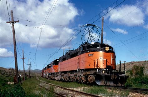 Fallen Flags: The Classic American Railroad