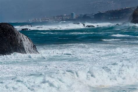 Canarias Sigue En Riesgo Por Oleaje Las Recomendaciones Lanzadas Por