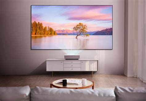 LG CineBeam HU715Q nuevo proyector de tiro ultracorto con resolución