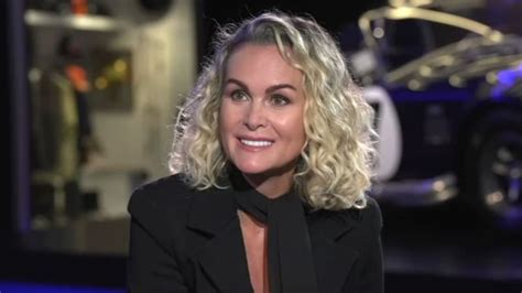 Bfm Tv Laeticia Hallyday Annonce La Cr Ation Dune Cole De Musique