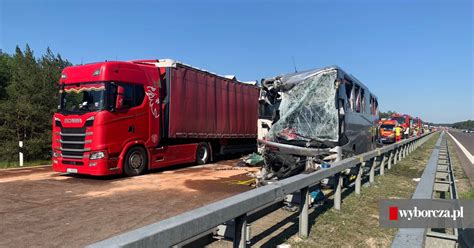 Wypadek Polskiego Autokaru Pod Niemieck Granic Kilkadziesi T Os B