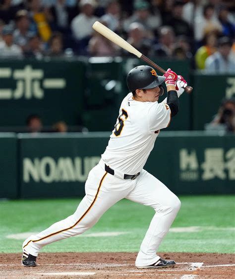 【巨人】坂本勇人が2安打放ち通算2370安打 歴代12位・落合博満の記録まであと「1」 プロ野球写真ニュース 日刊スポーツ