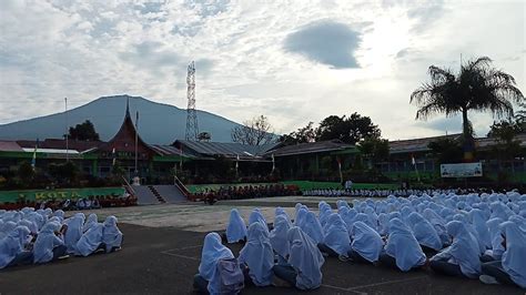 Data 18 SMA Terbaik Di Kota Padang Panjang Kemdikbud