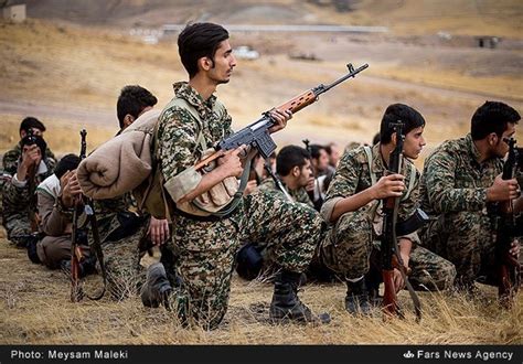 Photos Basij Troops Stage Drills In Northern Iran Islamic Invitation