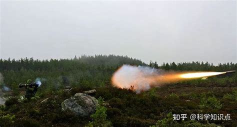 美军最爱的瑞典火力，一炮干翻一辆坦克，AT4反坦克火箭筒有多强 - 知乎