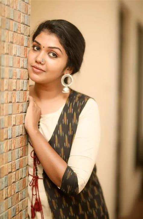 Actress Riythvika Attractive Images 623558 Galleries And Hd Images