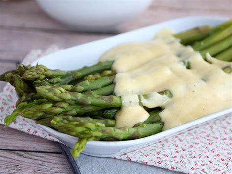 Asperges à la sauce mousseline Recette Ptitchef