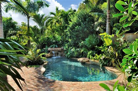 Private Tropical Pool Landscaping Pool Landscape Design Swimming