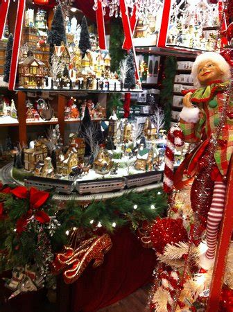 Tinseltown Christmas Emporium (Ottawa) - All You Need to Know BEFORE ...