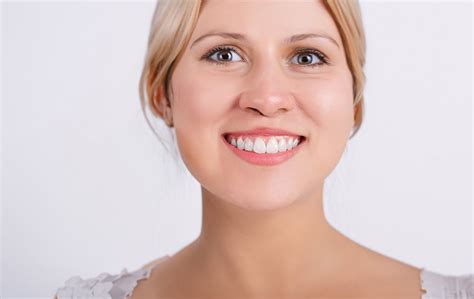 Sonrisa Gingival Causas y Soluciones Dr Junco Cirugía Plástica y