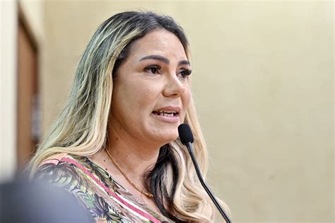 Emocionada Deputada Eudiane Macedo Fala Sobre Bullying E Diz As