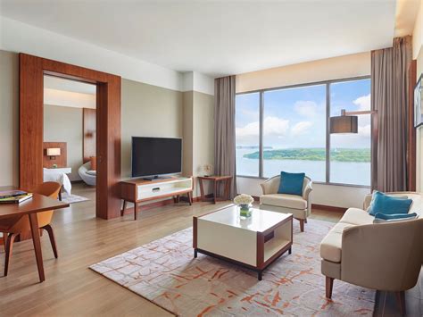 Luxurious Waterfront Rooms In Kochi Cochin Grand Hyatt Kochi Bolgatty