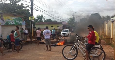 G Contra Falta De Servi Os B Sicos Moradores Do Vit Ria Bloqueiam