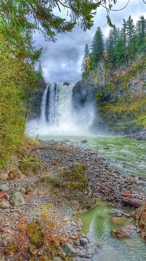 Snoqualmie Falls stock image. Image of winter, clouds - 79032069