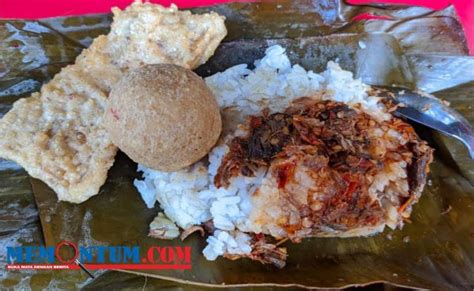 Nasi Gegok Khas Trenggalek Kuliner Murah Meriah Nan Nikmat Memontum