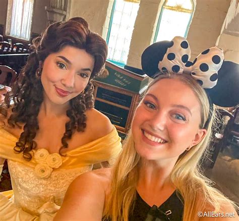 Wdw Epcot Akershus Royal Banquet Hall Breakfast Returns Emma Belle