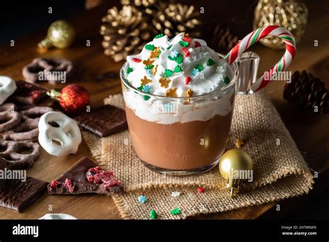 Hot Chocolate Whipped Cream Powder Hi Res Stock Photography And Images Alamy