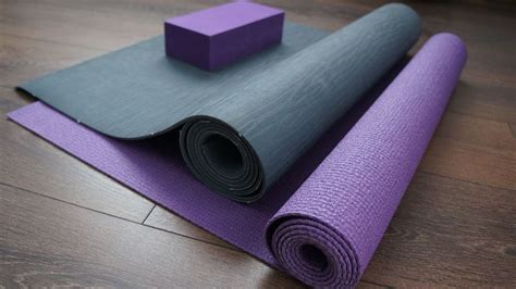 The Best Guide to Yoga Equipment for Beginners - BookYogaRetreats.com