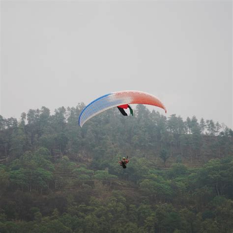 Gaungkan Sport Tourism Di Kota Batu Lewat Kejuaraan Paralayang Liga