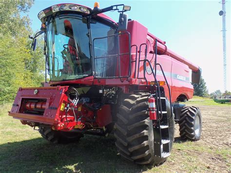 New CaseIH 5140 Axial Flow Combine Case Ih Axial Farm Equipment